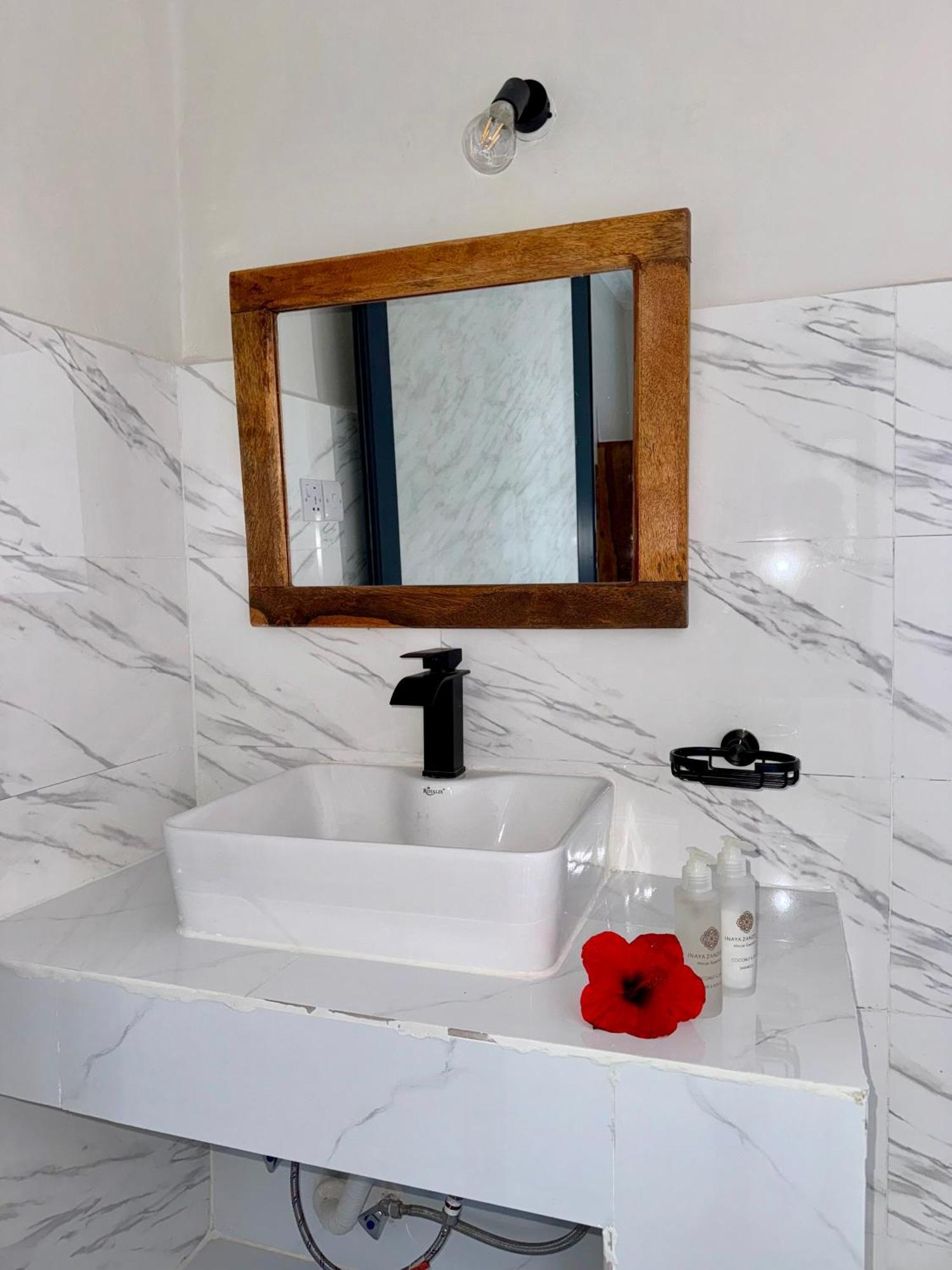 Rafiki Hotel Nungwi Beach Екстериор снимка